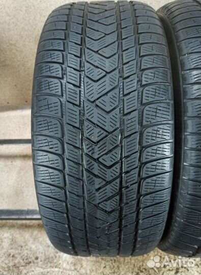 Pirelli Scorpion Winter 285/45 R21 99W
