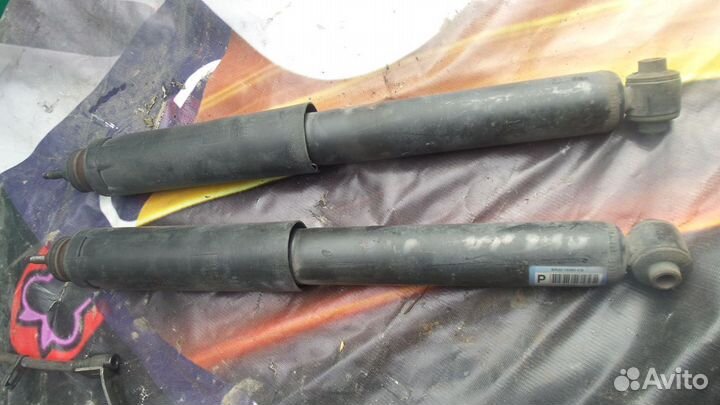 Задние амортизаторы Форд Мустанг 5 Ford Mustang 5