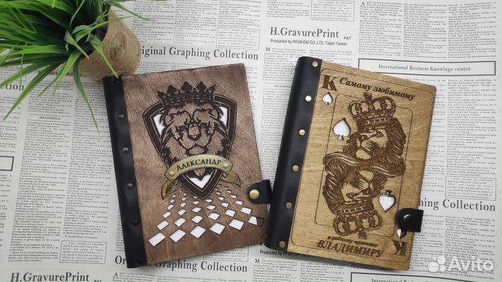 Ежедневники из дерева и кожи с гравировкой