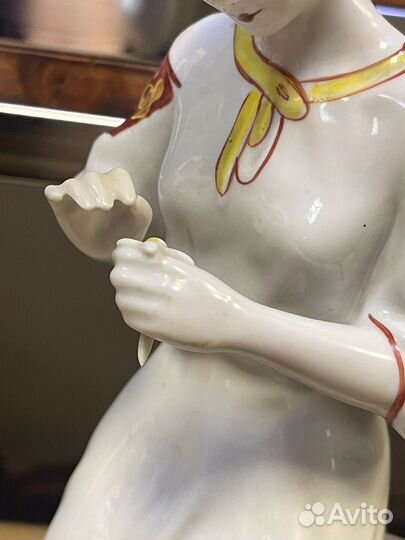 Статуэтка Гадание на ромашке, зхк