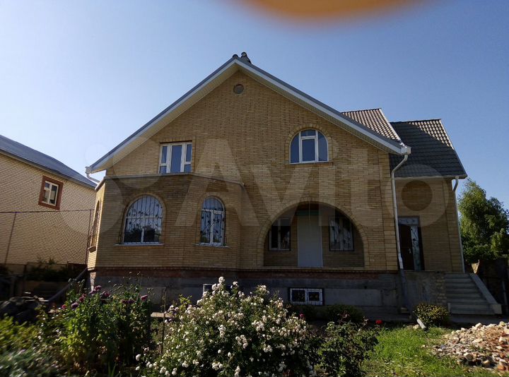 Дом 500 м² на участке 10 сот.