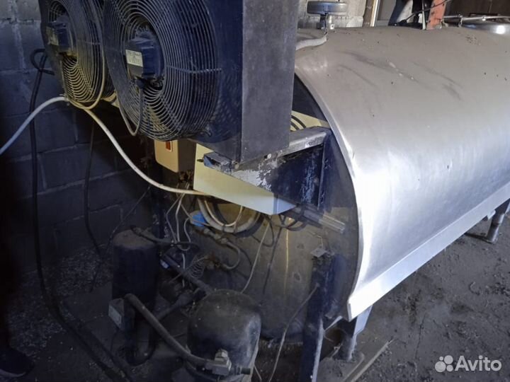 Охладитель молока 4000 литров