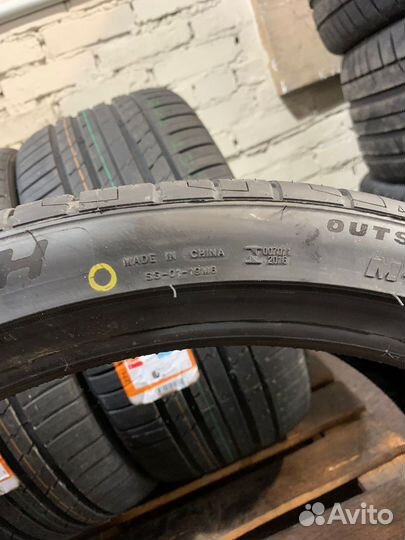 Tracmax X-Privilo RS01+ 275/30 R21 и 245/35 R21