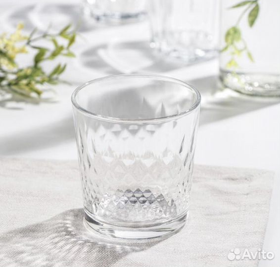 Стеклянные стаканы