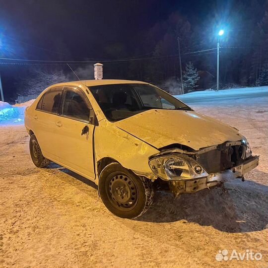 Toyota Corolla 1.5 AT, 2001, битый, 414 000 км