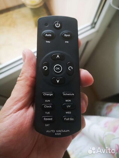 Пульт к роботу пылесосу