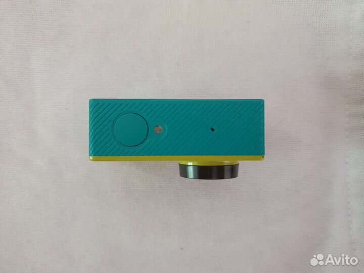 Экшн камера xiaomi yi