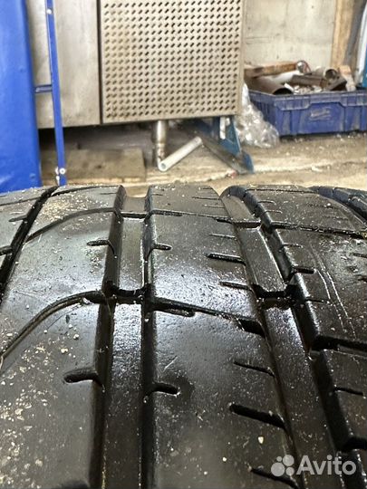 Pirelli P Zero 275/35 R20