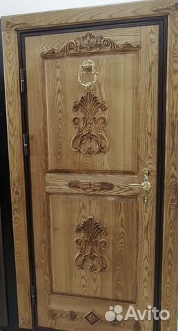 Дверь входная деревянная новая