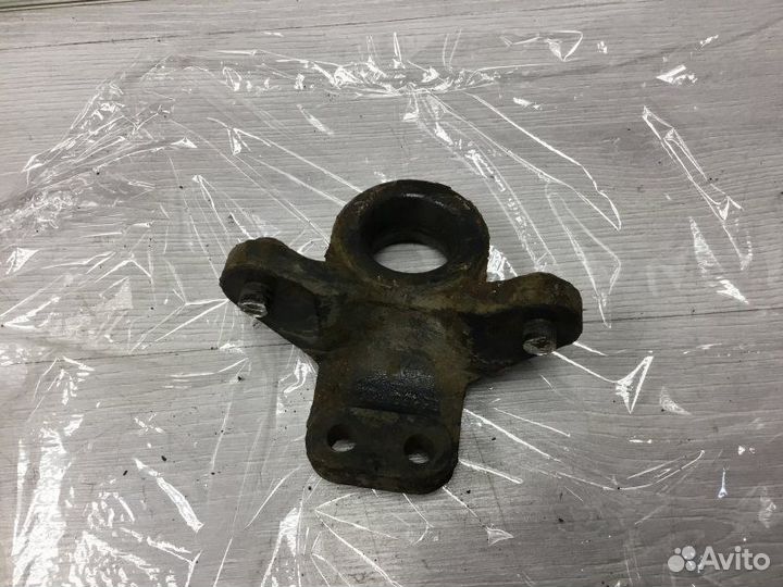 Кронштейн крепления тяги стабилизатора Scania P124