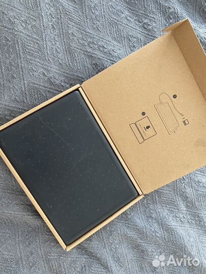 One by wacom small ctl 472 n