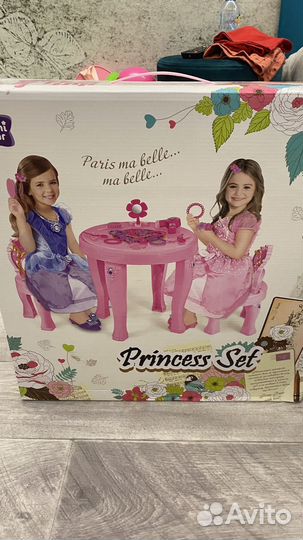 Набор стол и два стульчика