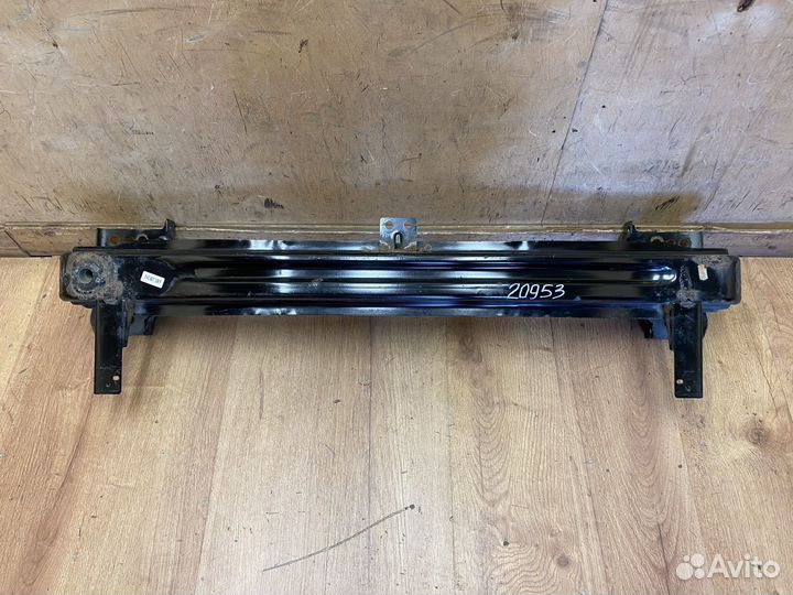 Усилитель переднего бампера Vw Tiguan 2007-2016