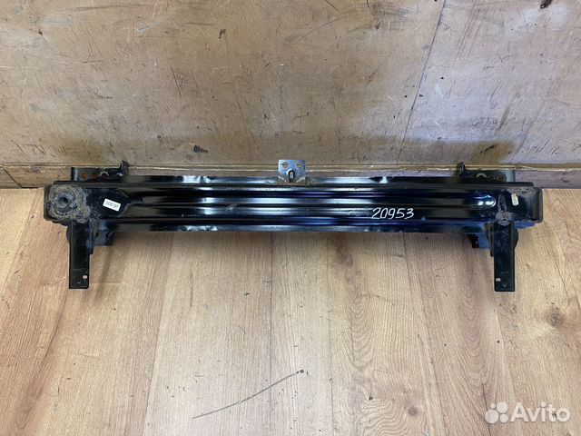 Усилитель переднего бампера Vw Tiguan 2007-2016