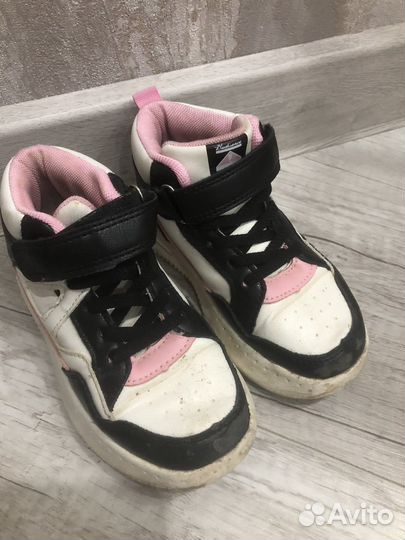 Кроссовки для девочки 26 размер