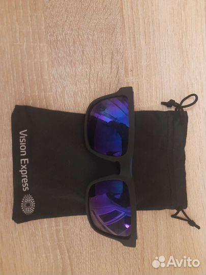 Солнцезащитные очки