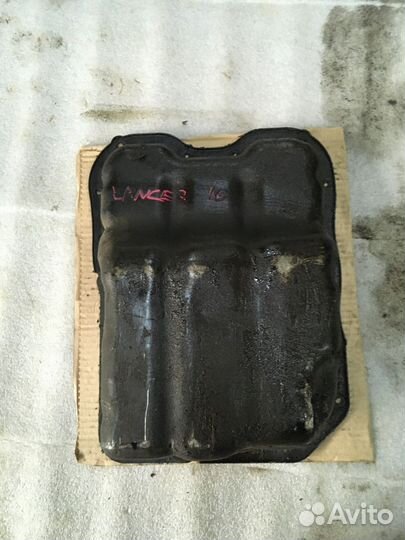 Поддон масляный двигателя (Mitsubishi Lancer)