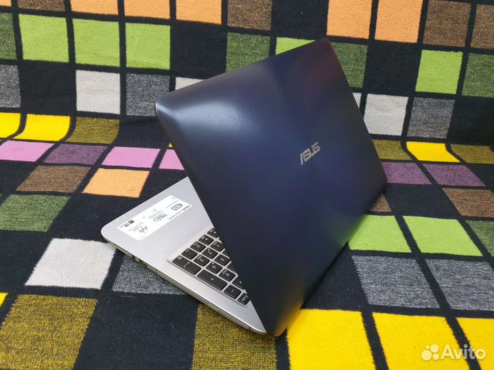 Ноутбук asus X556UQ на ай3(Nvidia Geforce 940MX)