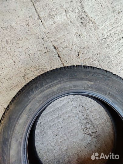 Bridgestone Blizzak VRX 215/60 R16