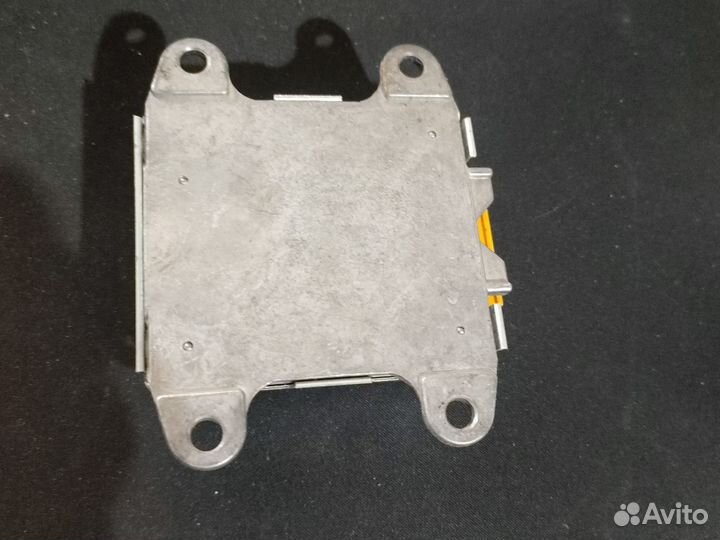 Блок управления AirBag Kia Clarus 0K9AA677F0