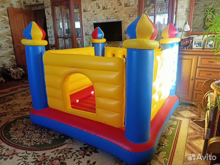 Детский игровой центр надувной