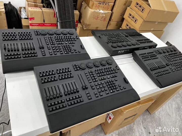 Контроллер MA3 lighting command wing