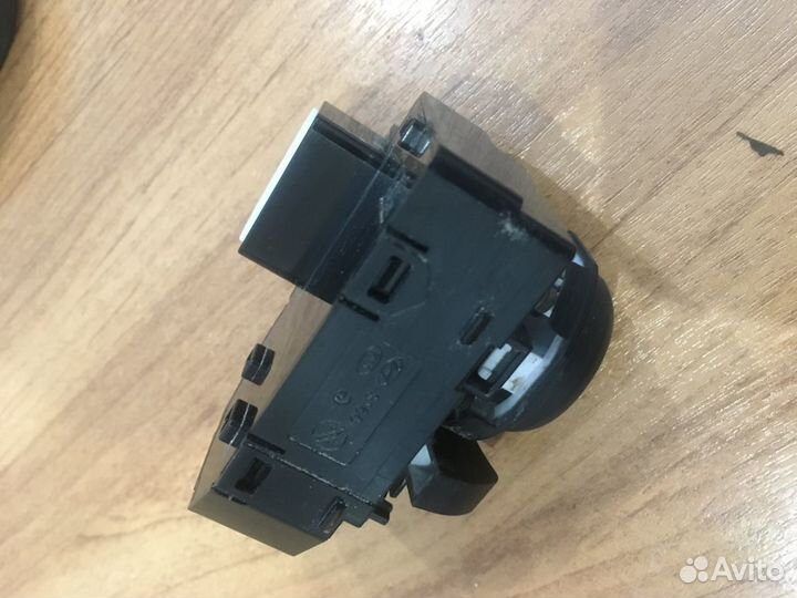 Блок управления зеркалами Hyundai Solaris 2 2019г