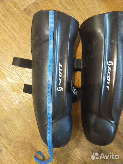 Защита на голени горнолыжная Scott
