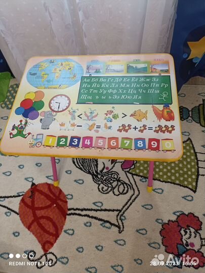 Детский столик