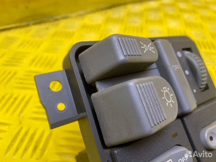 Переключатель света фар Chevrolet Blazer S15