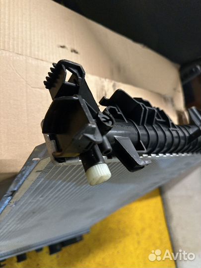 Радиатор охлаждения mercedes w211