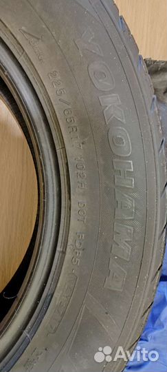 Yokohama Parada Spec-X 225/65 R17 102H
