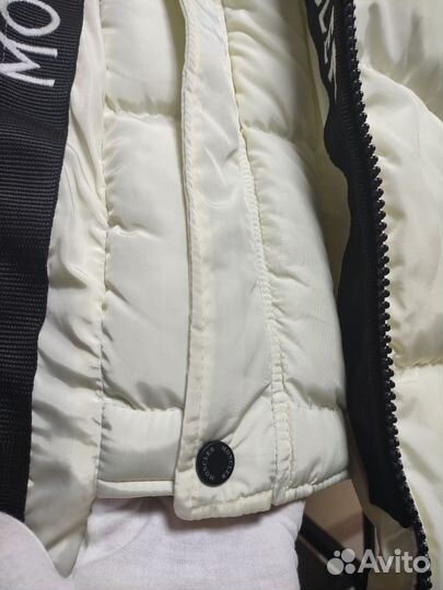 Пуховик Moncler