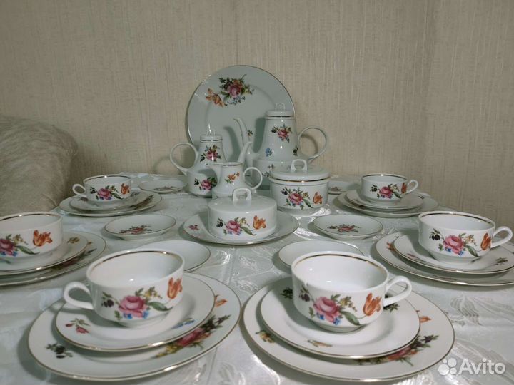 Сервиз чайно-кофейный Henneberg Porzellan 1977 гдр