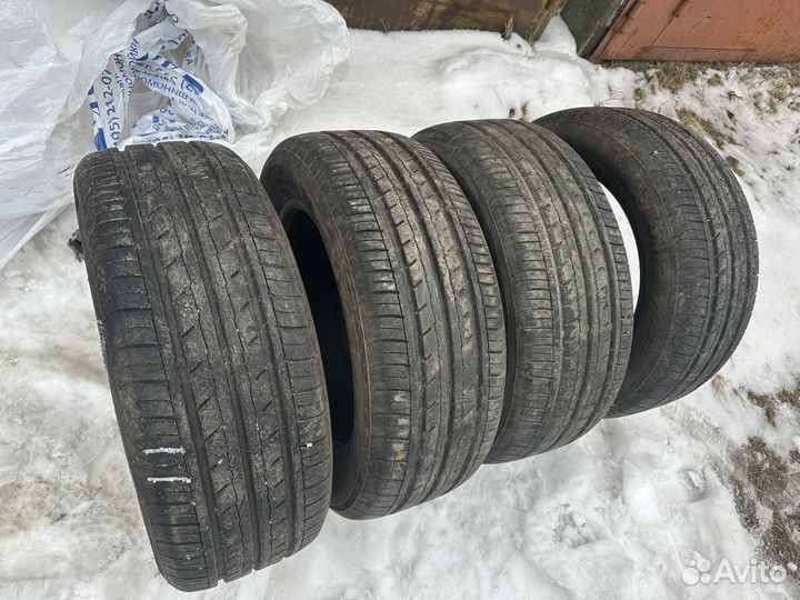 Yokohama BluEarth-ES ES32 215/55 R16