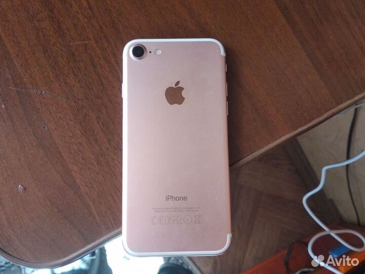 iPhone 7, 32 ГБ