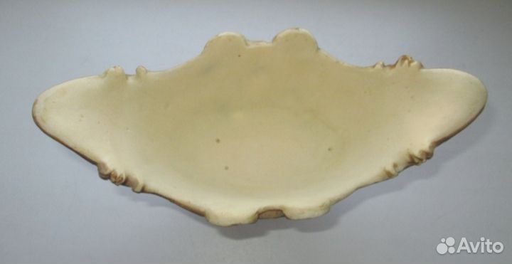 Ваза. полистоун. рельеф, 16 х 25 см, целая