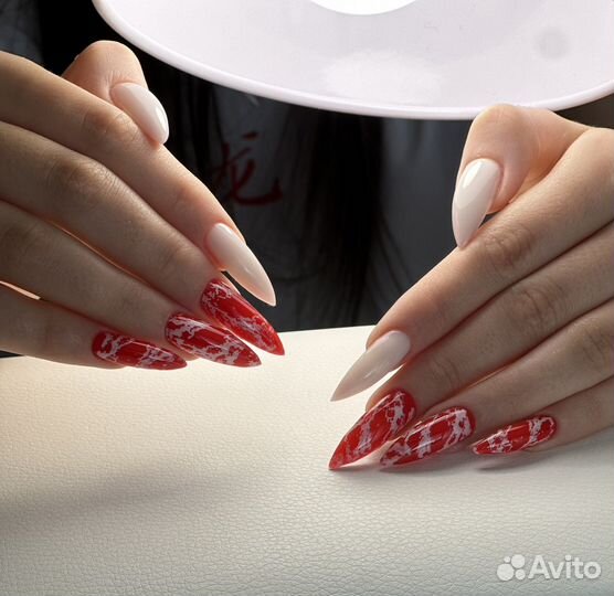 Маникюр и педикюр на дому