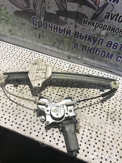 Стеклоподъемник задний правый Hyundai Sonata 4 (EF