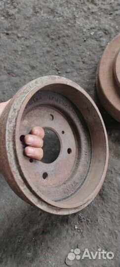 Барабаны тормозные Nissan Bluebird U14