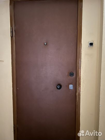 Двери металлические входные б/у