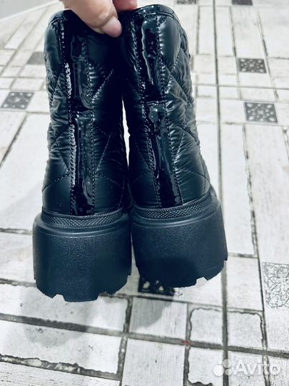 Ботинки женские