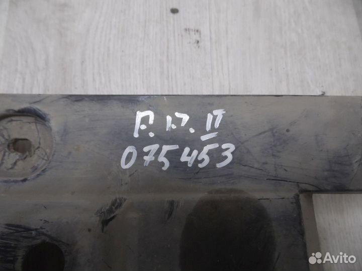 Воздуховод радиатора левый Ford Focus II 2008-2011