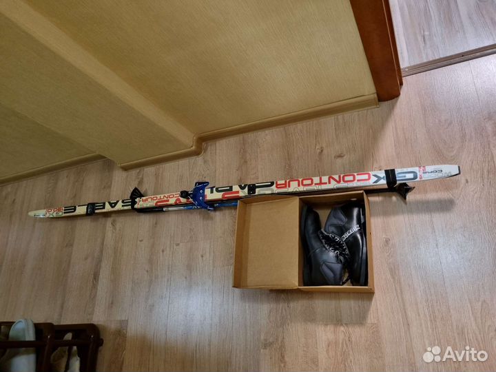 Лыжи палки ботинки