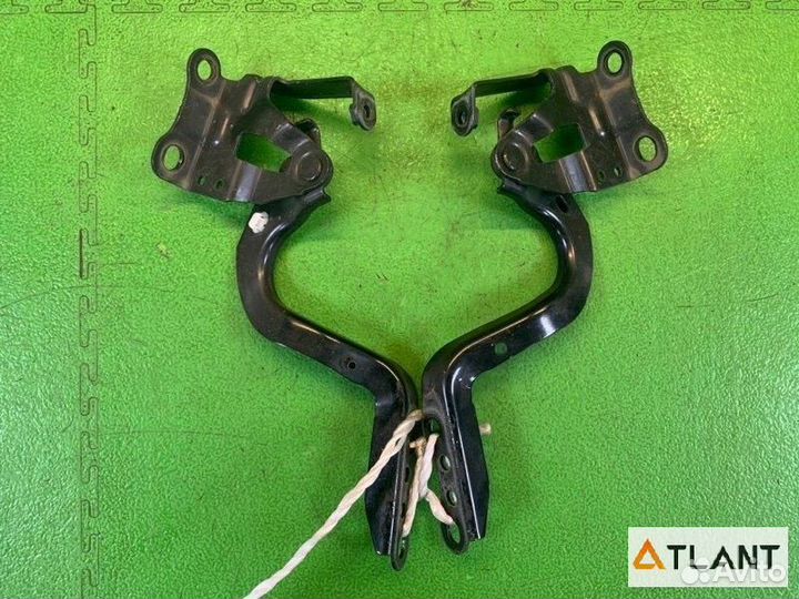 Петля капота toyota prius