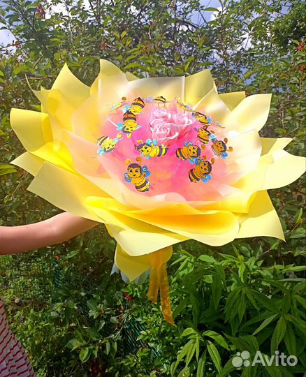 Букет из бабочек.Букет из мыльных роз