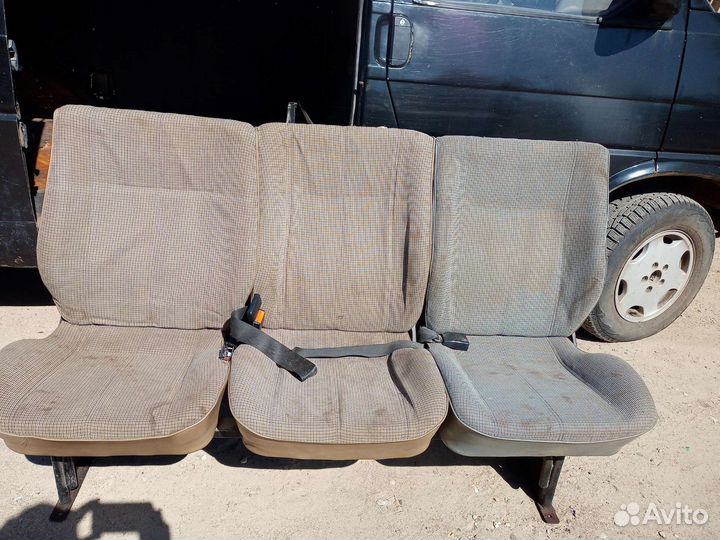 Запчасти на Фольксваген транспортер т4