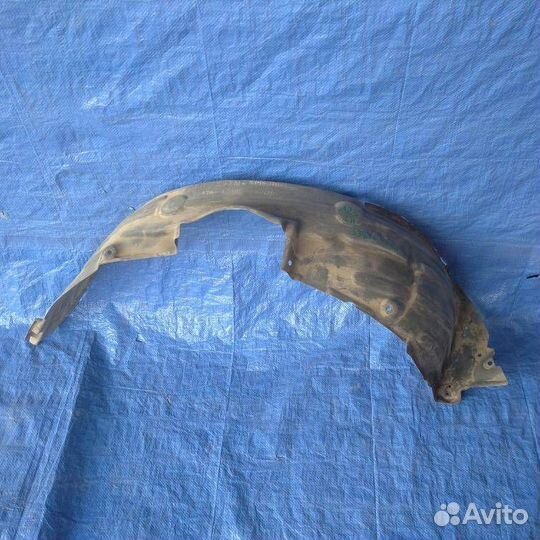 Подкрылок передний левый toyota RAV4 ACA20