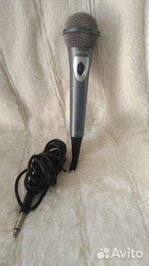 Микрофон для караоке проводной