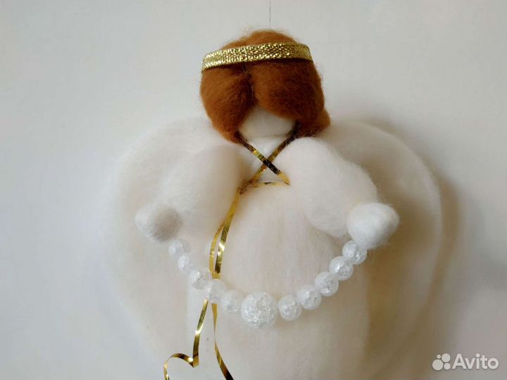 Ёлочная игрушка ангел с бусинами новогодний